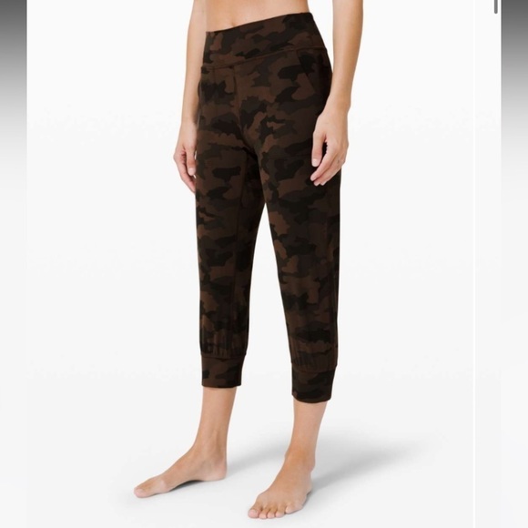 lululemon | Women's Align Jogger Crop 23" Inseam Size 6 - Picture 1 of 5